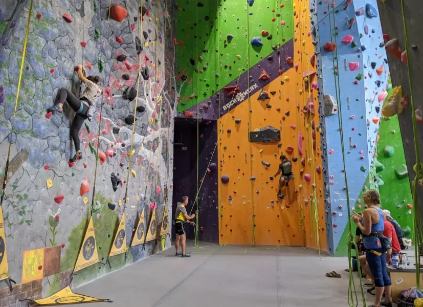 bouldering vs top rope