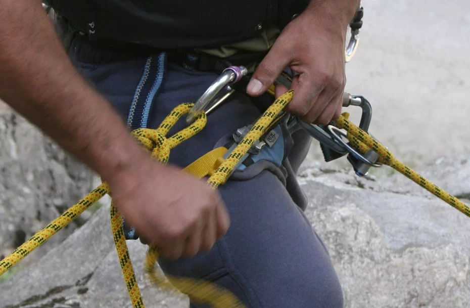 belay device