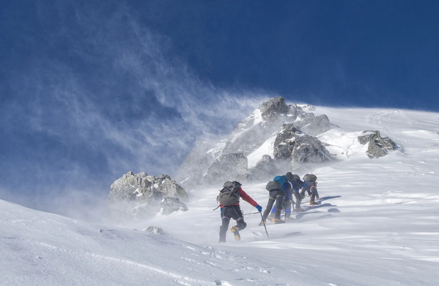 mountaineering safety tips