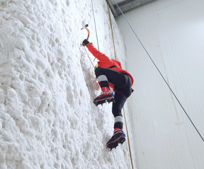 Ice climbing indoor