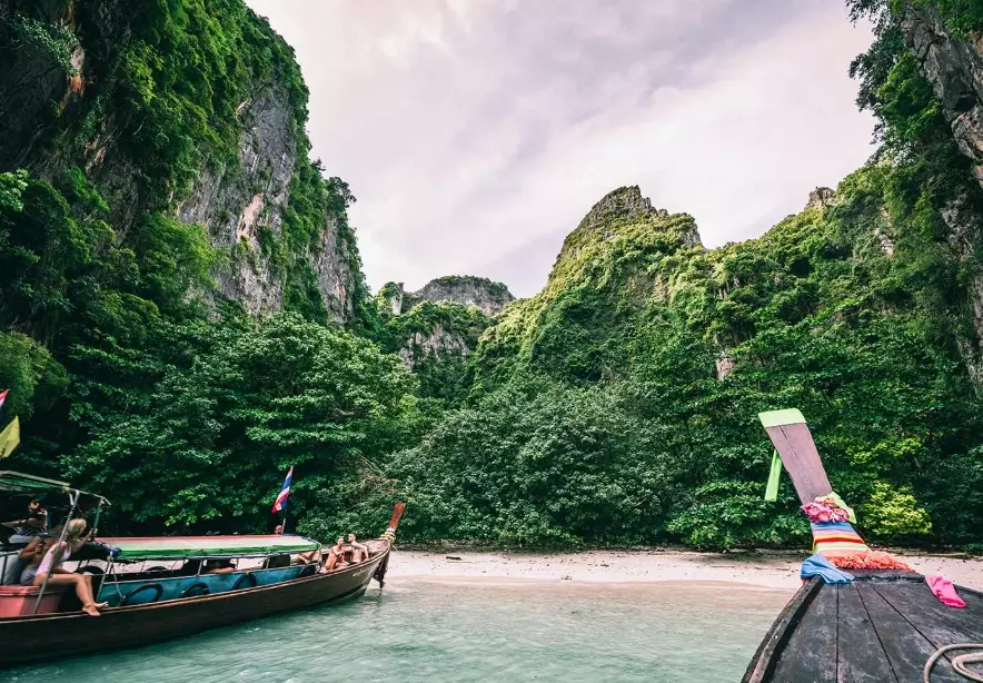 best hostels in Asia