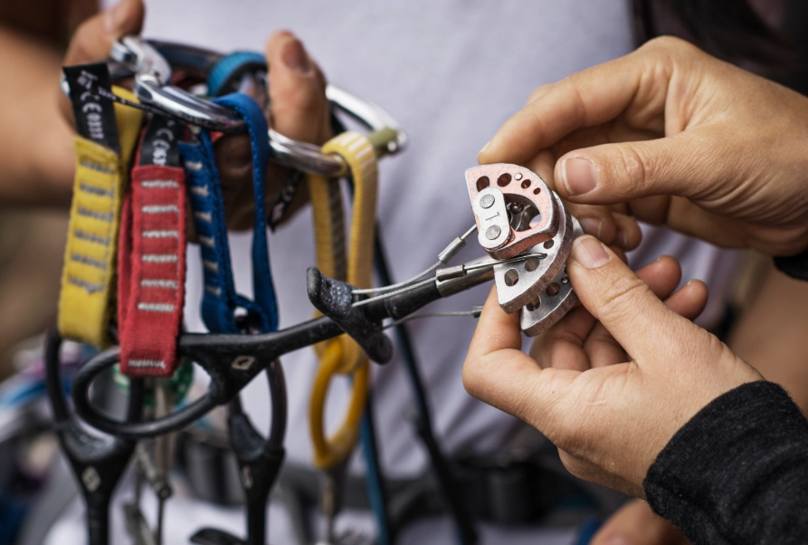 Metal climbing equipment