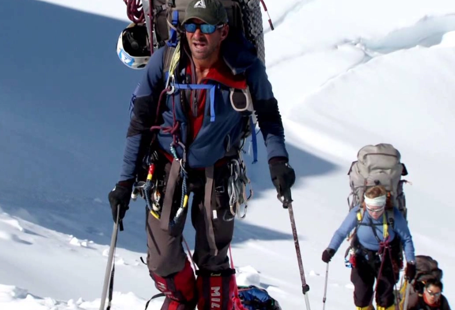 how to prepare for a mountain hike