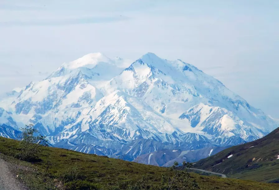 highest mountain in the US