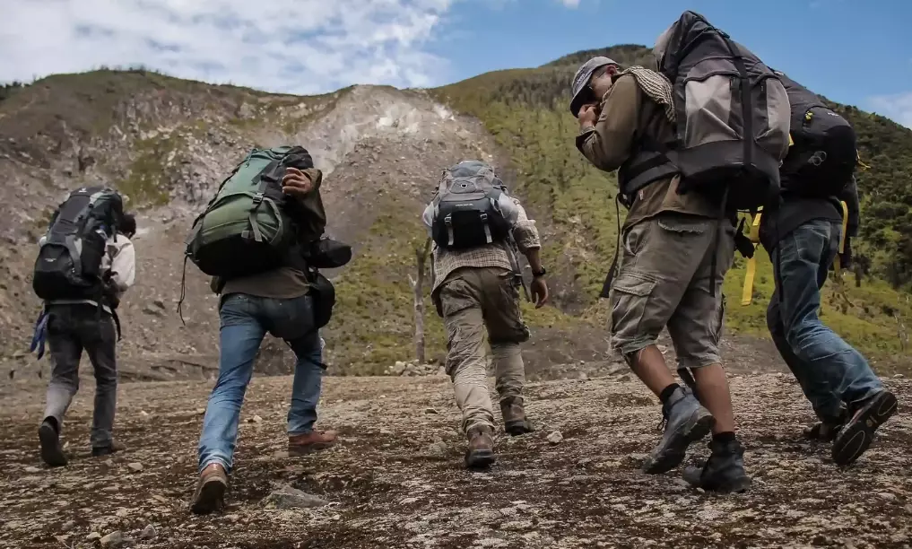 hiking for beginners safety