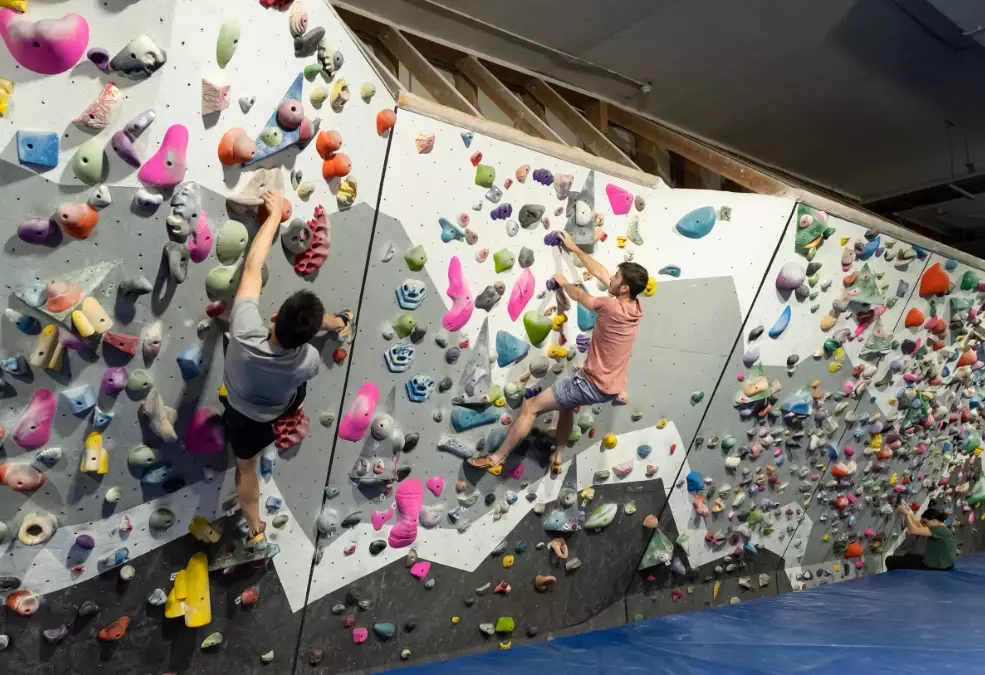 Indoor climbing routes