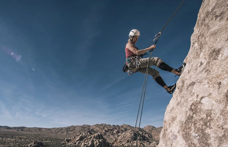rappelling