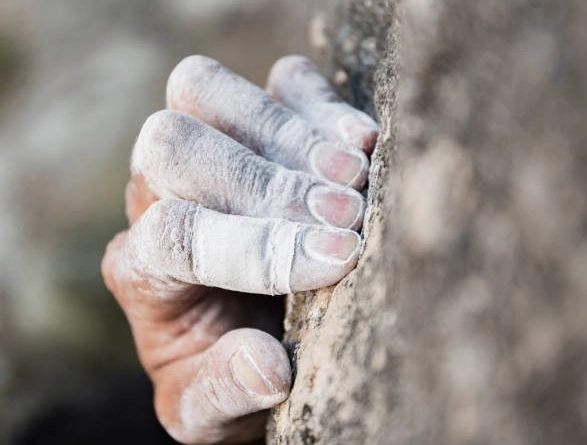 climbing chalk benefits